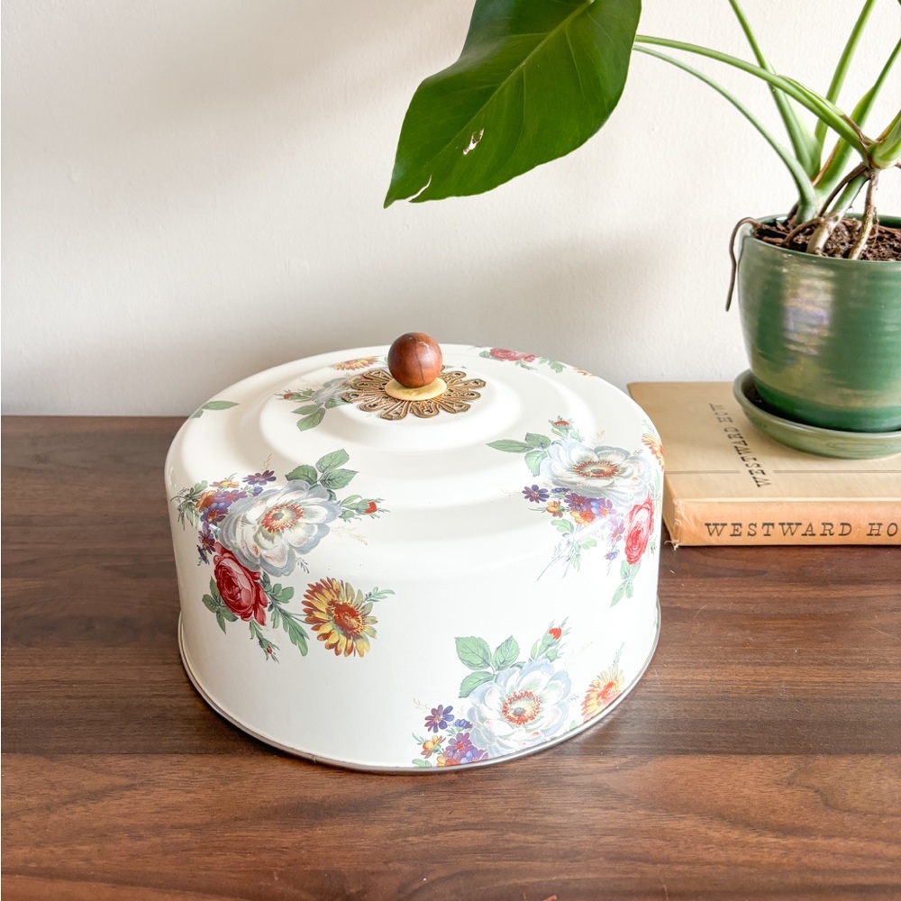 MacKenzie Childs Enamel Cake Dome